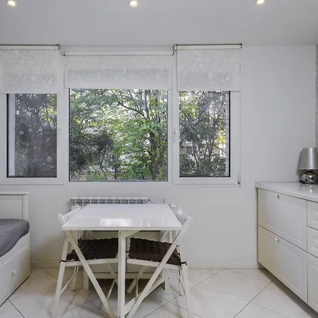 Bright & Cozy 1bd With Balcony Close To South Park By Flat Mаnager