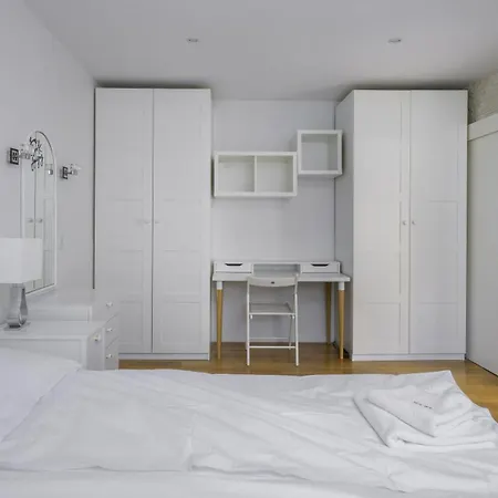 Apartman Bright & Cozy 1bd Close To South Park By Flat Mаnager Szófia